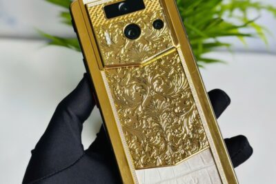 Vertu Himalaya Golden Cared With Diamond Alligator 99% fullbox