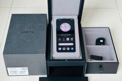 Vertu Himalaya Golden Cared With Diamond Alligator 99% fullbox