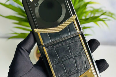 Vertu Iron flip gold Alligator Black 99% fullbox trùng imei