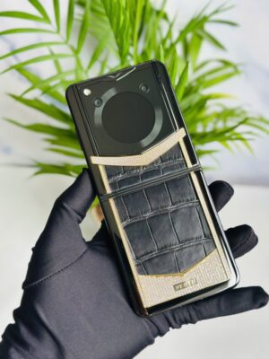 Vertu Iron flip diamonds gold black 99% fullbox trùng imei