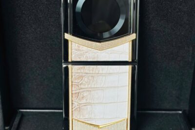 Vertu Iron flip diamonds gold himalaya 99% fullbox trùng imei