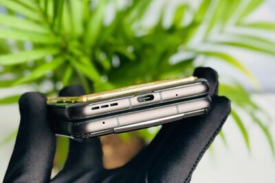 Vertu Quantum Diamonds gold Alligator Black – 1TB fullbox
