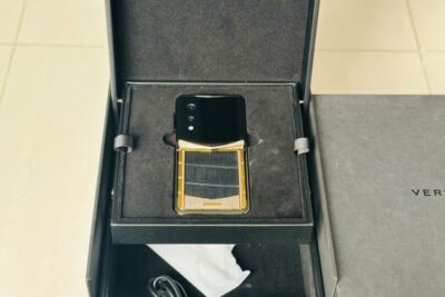 Vertu Quantum Diamonds gold Alligator Black – 1TB fullbox