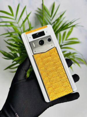 Vertu Meta 2 1TB gốm trắng da trăn màu vàng