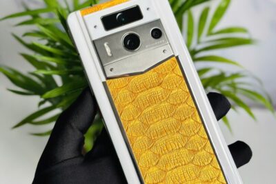 Vertu Meta 2 1TB gốm trắng da trăn màu vàng