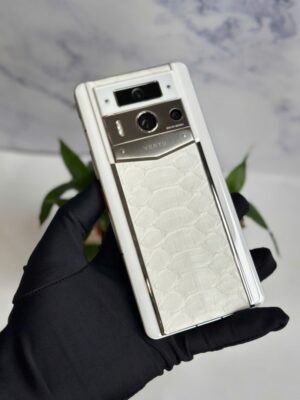 Meta Vertu 2 1TB da rắn màu trắng